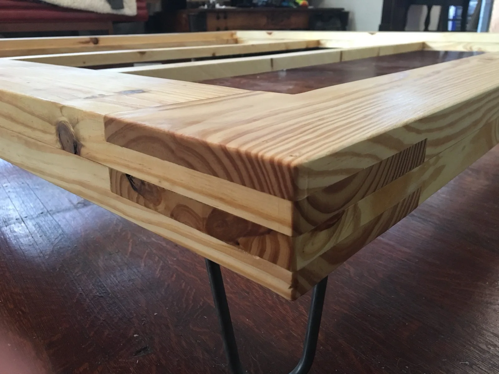 Hairpin-leg coffee table corner joinery detail